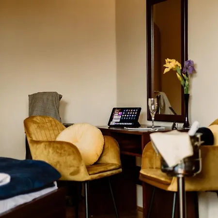 Korona And Restaurant Pensionat Hévíz