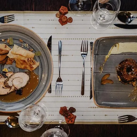 Korona And Restaurant