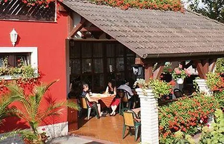 Korona And Restaurant Гостевой дом