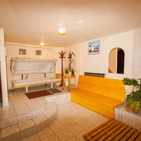 Pensión Korona And Restaurant 4*