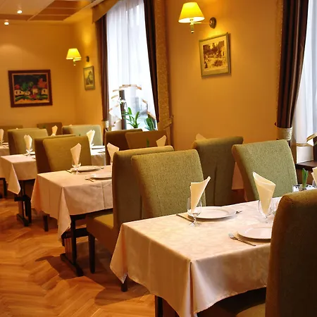 Korona And Restaurant Pensionat