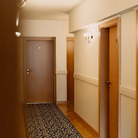 Pensionat Korona And Restaurant