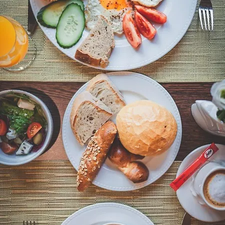 Korona And Restaurant 4*