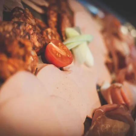 Korona And Restaurant 4*