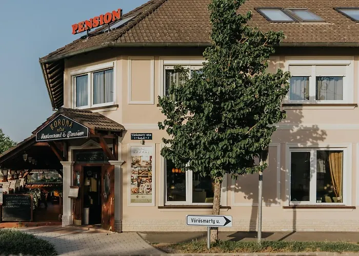 Korona And Restaurant Πανσιόν Hévíz