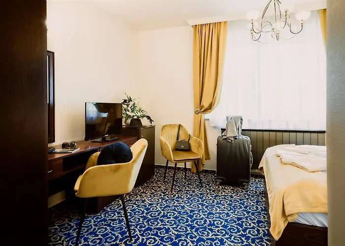 Korona And Restaurant Πανσιόν 4*