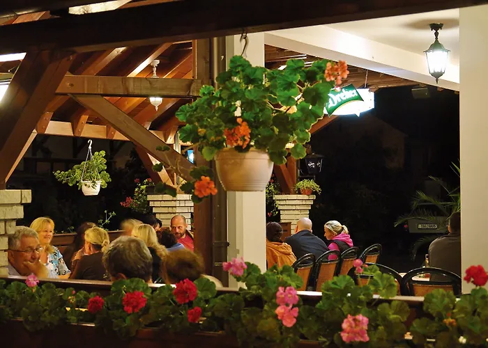 Πανσιόν Korona And Restaurant