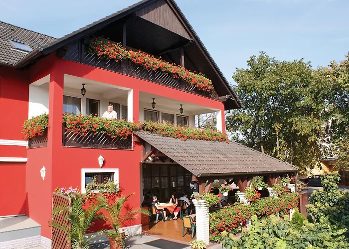Korona And Restaurant Hévíz