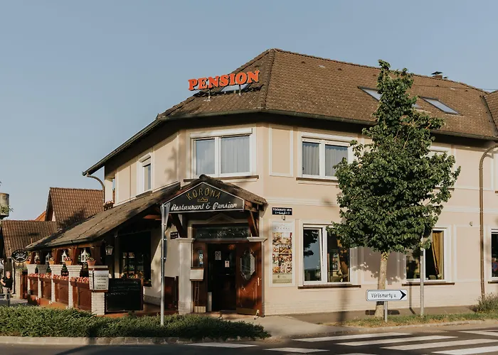 Korona And Restaurant Гостевой дом Хевиз