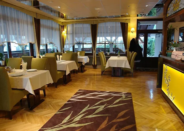 Korona And Restaurant 4*